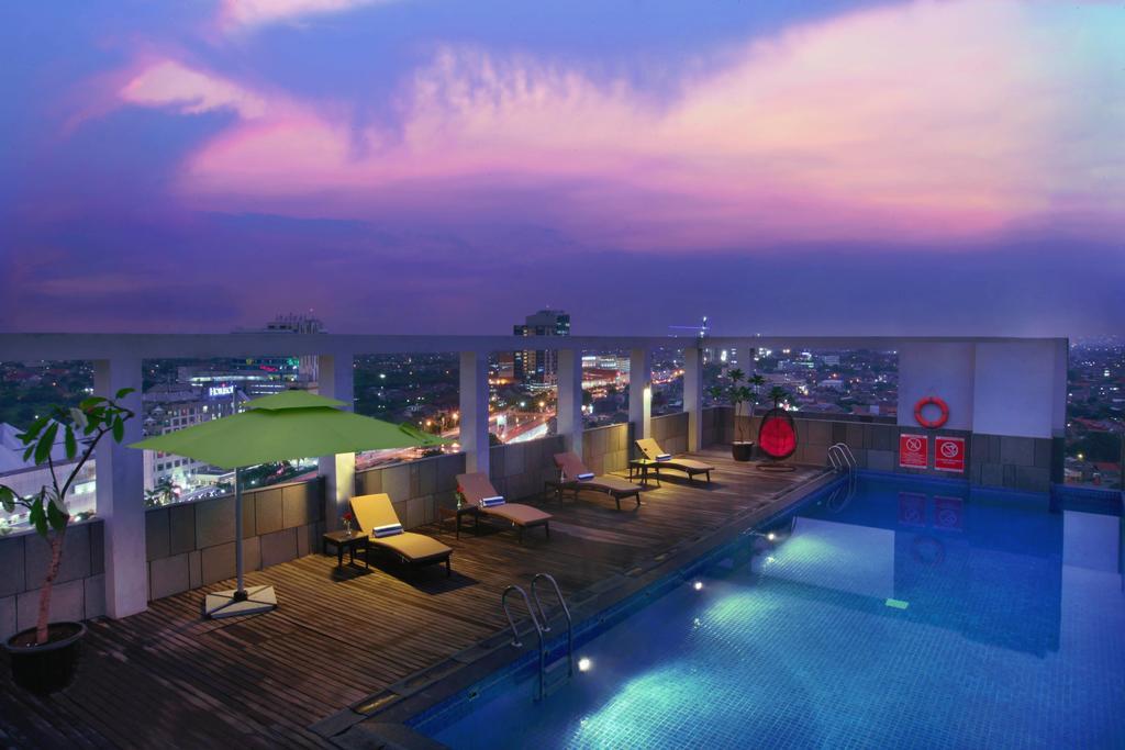 Amaris Hotel Bekasi Barat Exterior foto